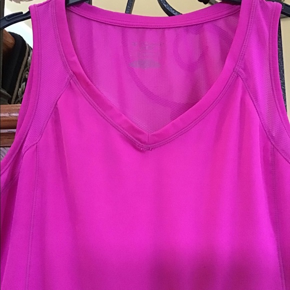 Tek Gear Tank Style Running Top With Dry Tek Size M - Picture 3 of 7